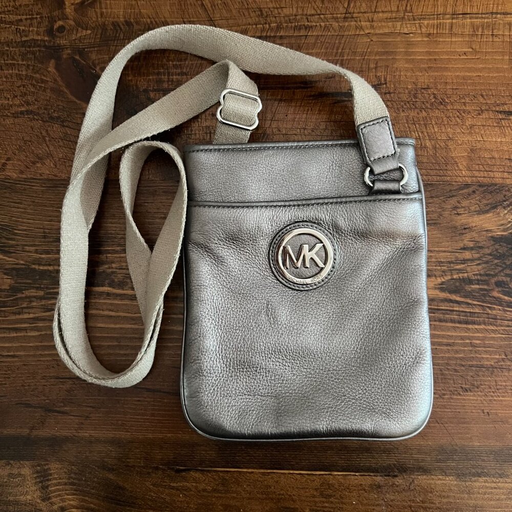 Michael Kors - Small Cross Body Purse - Silver Metallic